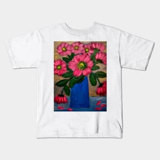 Beautiful pink flower in a vintage vase Kids T-Shirt